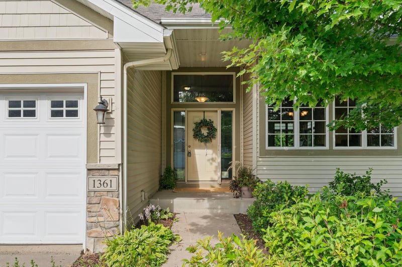 1361 Foxtail Glen, Mayer, MN 55360