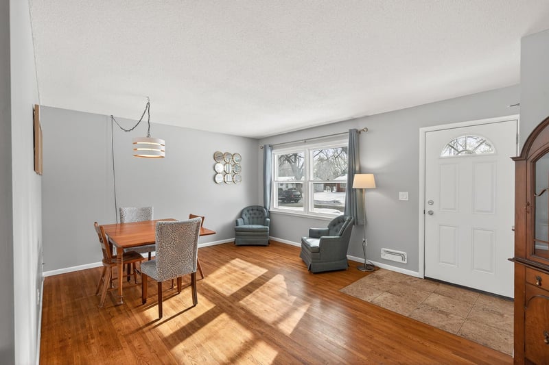10441 Crocus St NW, Coon Rapids, MN 55433
