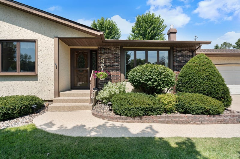 520 Young Dr, Owatonna, MN 55060