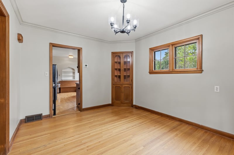 104 Spring St, Kenyon, MN 55946