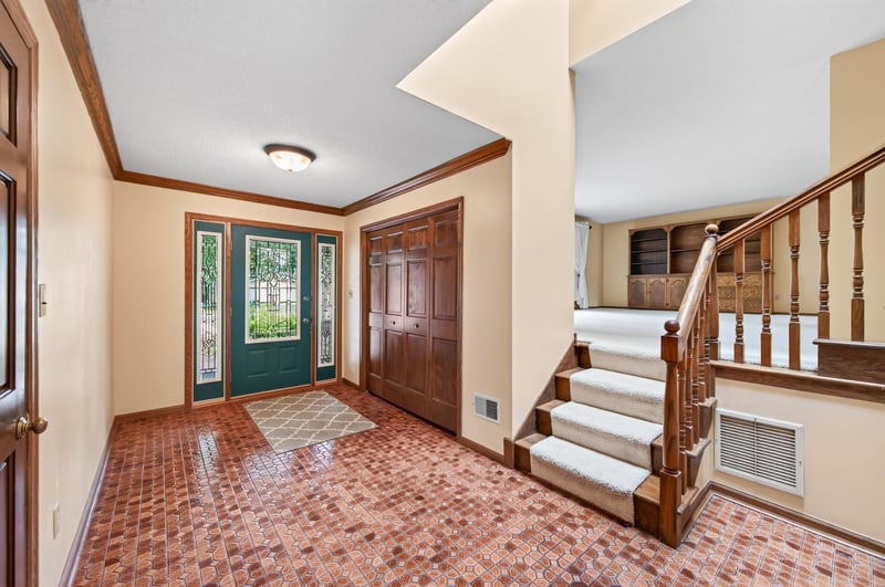 31050 Irene Ave, Lindstrom, MN 55045