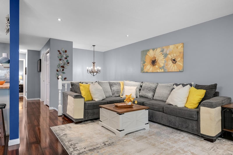 3678 Denmark Ave, Eagan, MN 55123