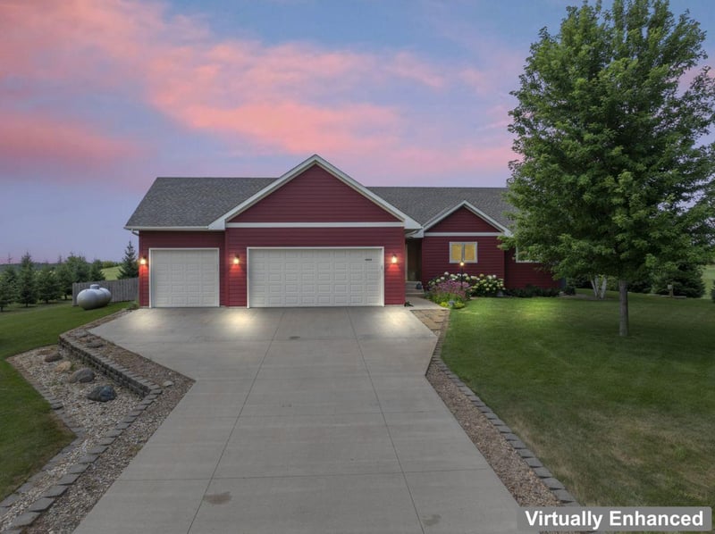 5655 154th St E, Faribault, MN 55021