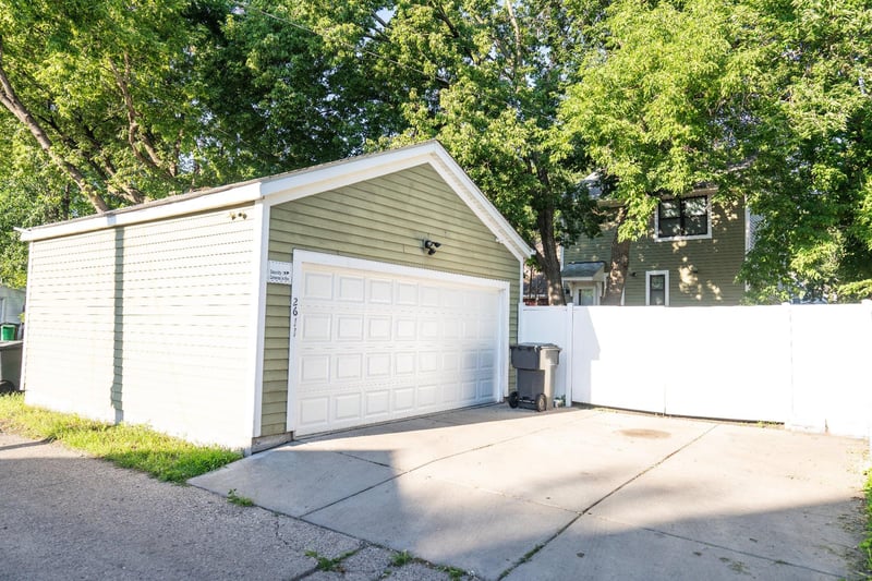 2611 James Ave N, Minneapolis, MN 55411