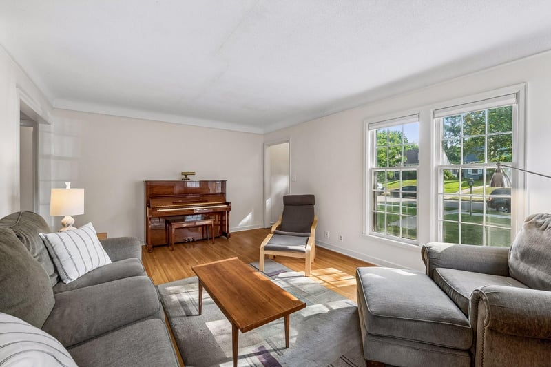 5652 Dupont Ave S, Minneapolis, MN 55419