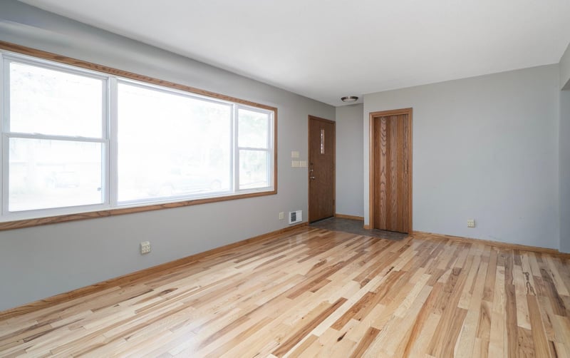 602 Moundsview Ave, Roseville, MN 55113