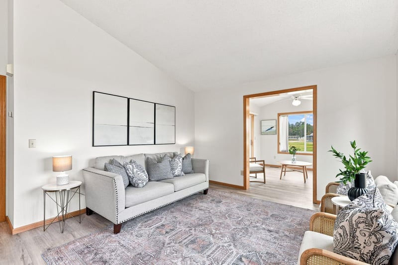 21728 Evergreen Trl, Rogers, MN 55374