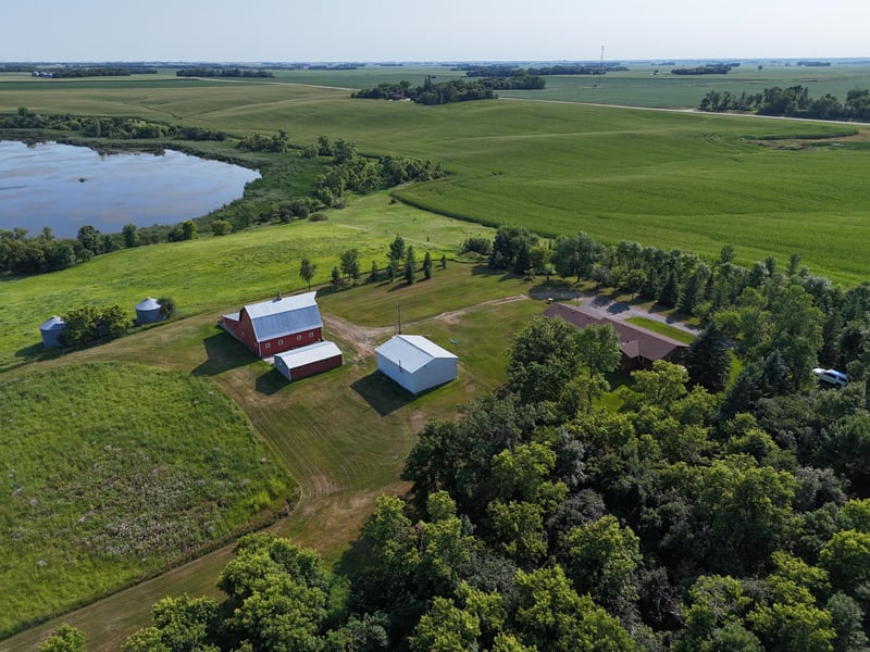 47895 165th St, Morris, MN 56267