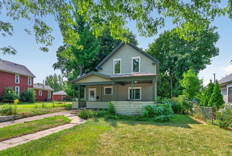 663 Smith Ave S, Saint Paul, MN 55107