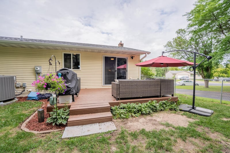 1127 5th St E, Altoona, WI 54720