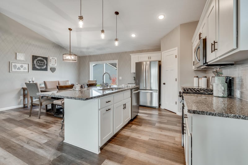 328 Otto Dr NW, Delano, MN 55328