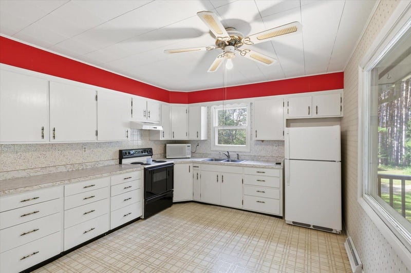 34711 N Shoal Lake Rd, Grand Rapids, MN 55744