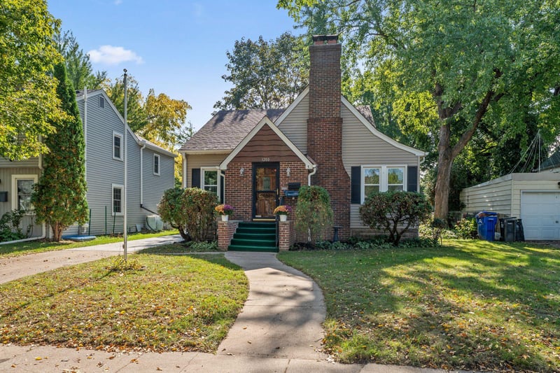 1200 Idaho Ave W, Saint Paul, MN 55108