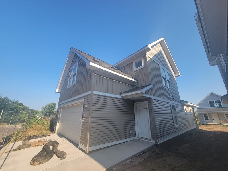 434 Rivoli Dr, Saint Paul, MN 55130