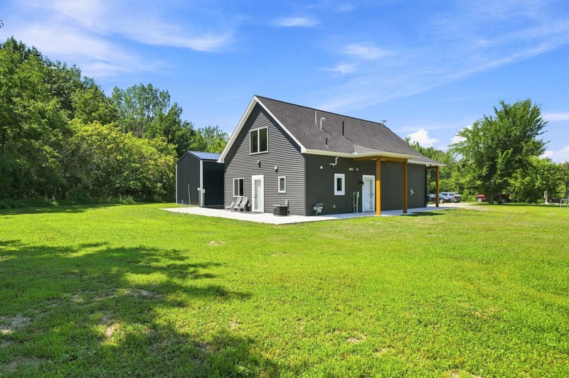 6685 Fairfax Way, Faribault, MN 55021