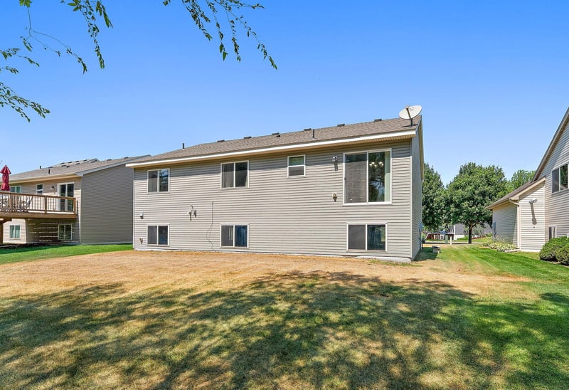16727 72nd St NE, Otsego, MN 55330