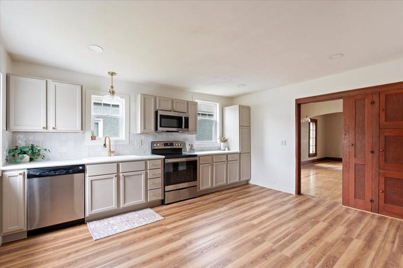 715 2nd Ave NE, Staples, MN 56479