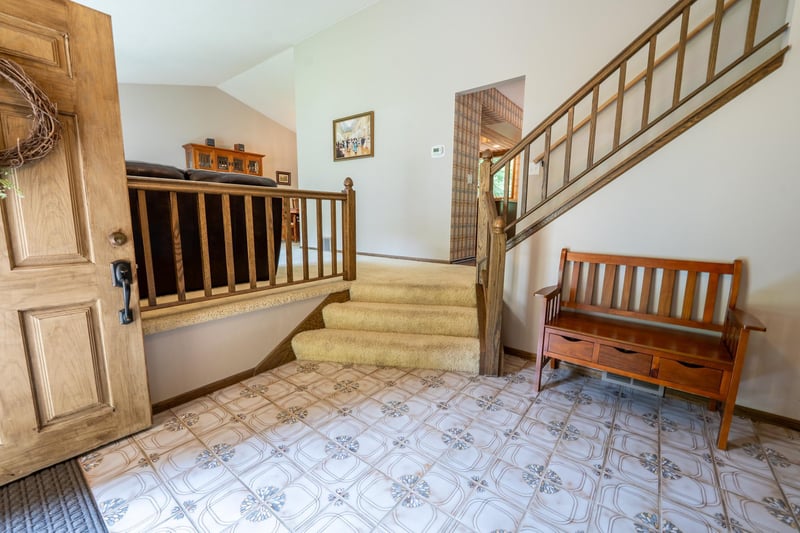 9250 Talus Cir, Eden Prairie, MN 55347