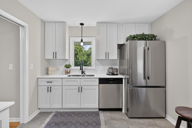7070 Claude Ave, Inver Grove Heights, MN 55076