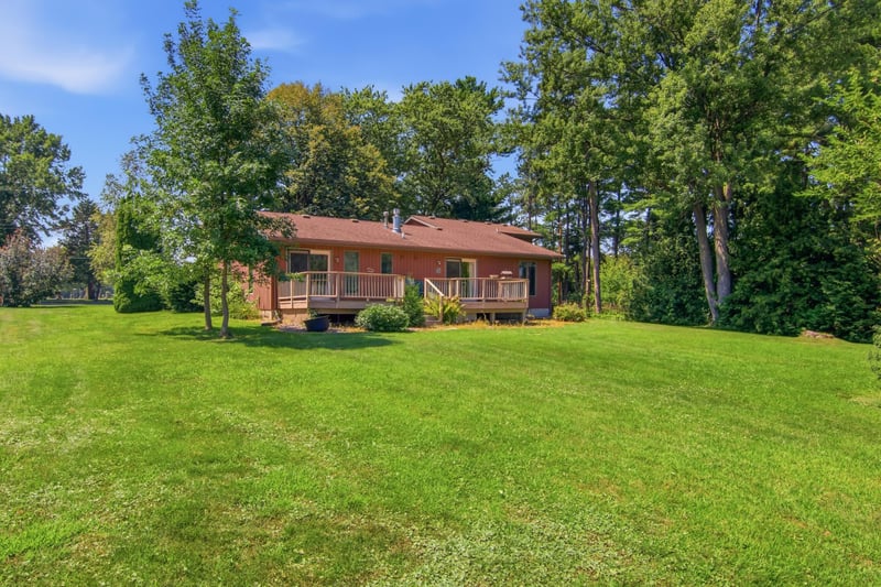 1105 Rustic Ln, Wabasha, MN 55981
