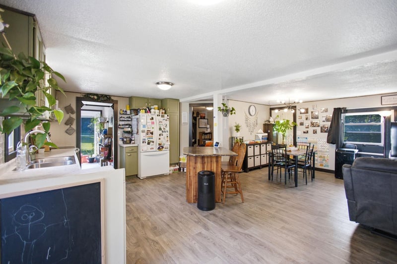 798 Horse Lake Ln, Dresser, WI 54009