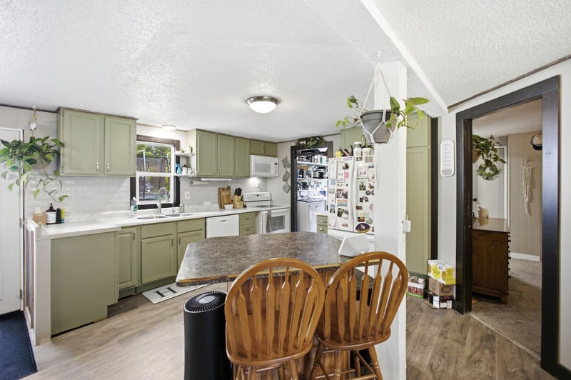 798 Horse Lake Ln, Dresser, WI 54009