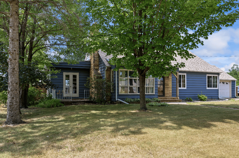 209 Robert St S, Pierz, MN 56364