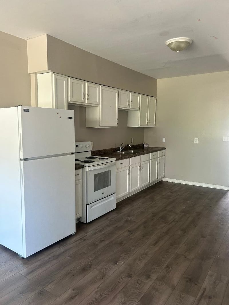 1204 E 7th St, Saint Paul, MN 55106