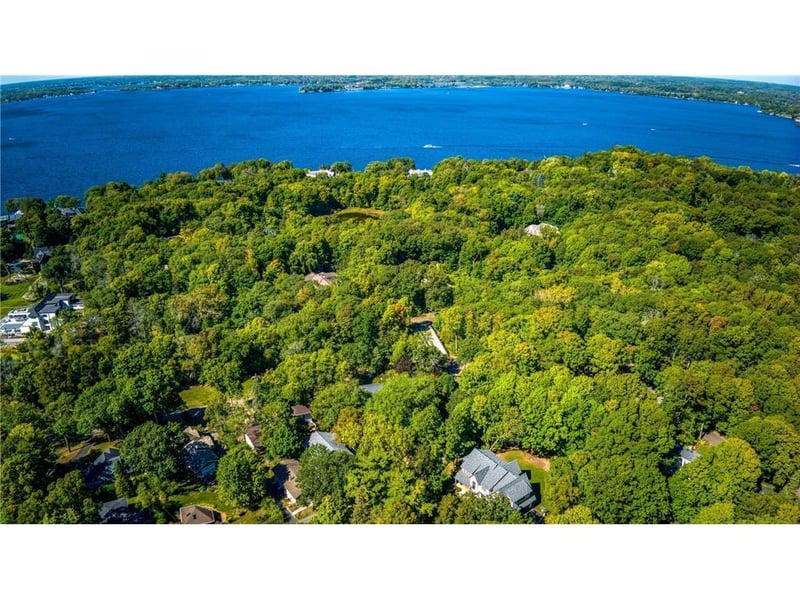 3610 Northome Ave, Deephaven, MN 55391
