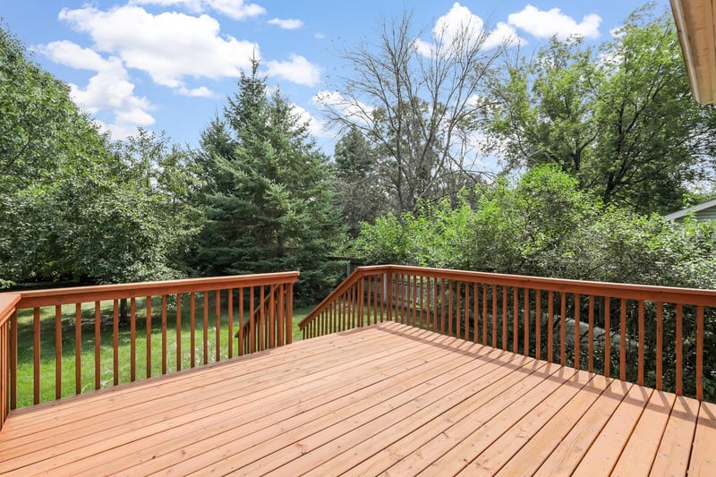 8415 Groveland Rd, Mounds View, MN 55112