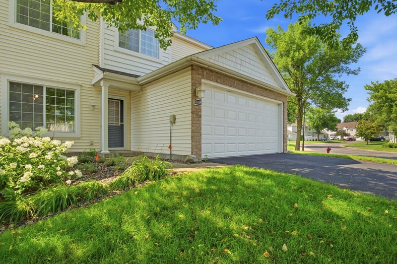 11415 Elmwood Ave N, Champlin, MN 55316