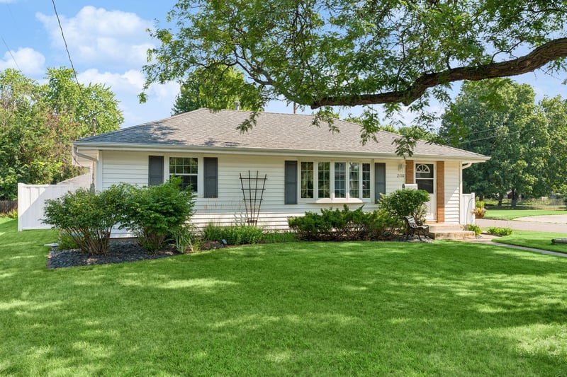 2110 E 87th St, Bloomington, MN 55425