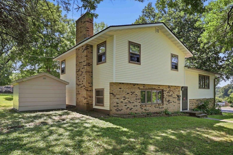 355 4th Ave NW, Milaca, MN 56353