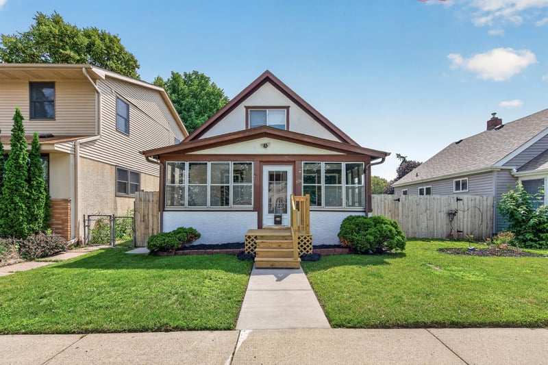 529 3rd Ave S, South Saint Paul, MN 55075