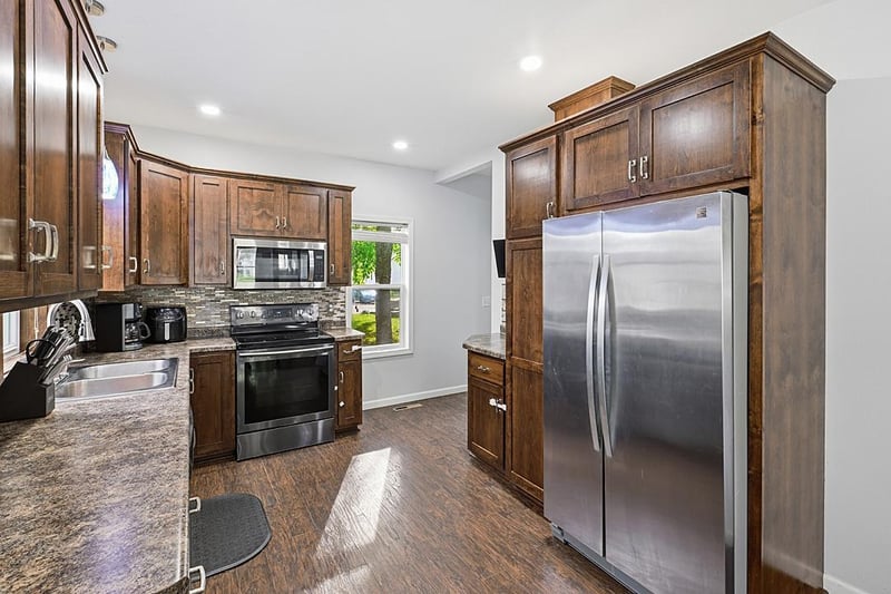 134 7th Ave N, Waite Park, MN 56387