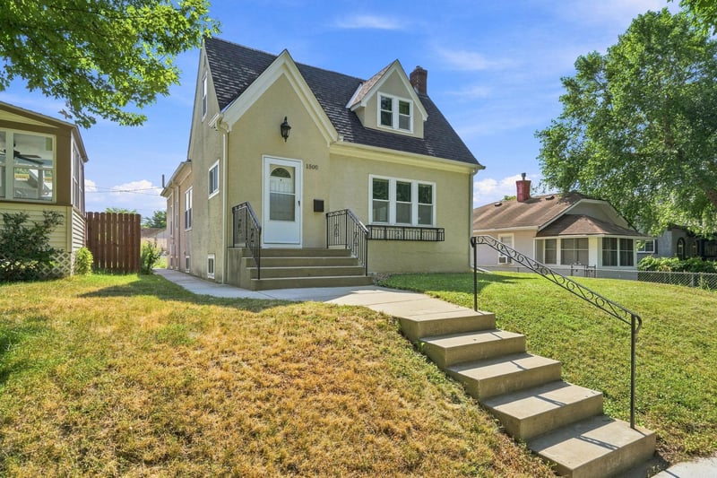 1500 Vincent Ave N, Minneapolis, MN 55411