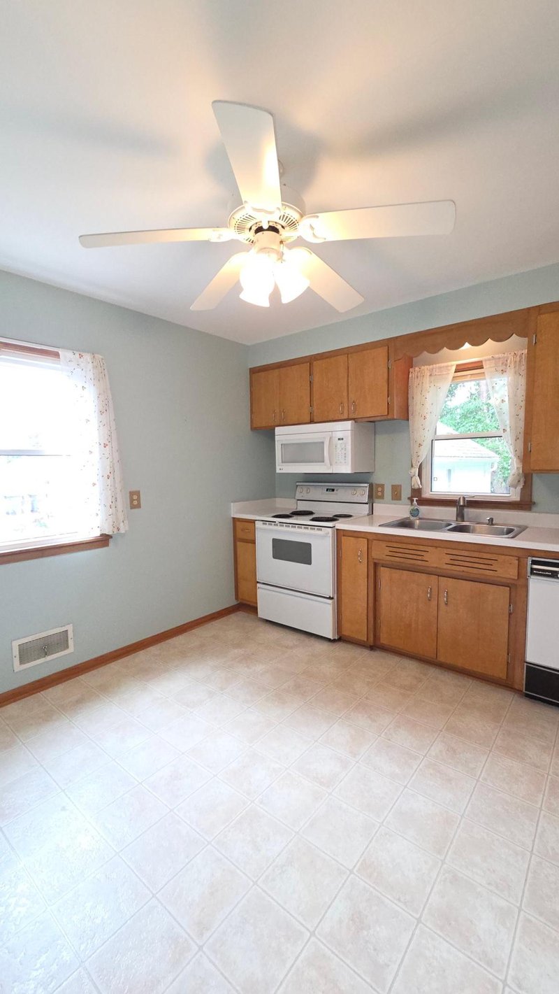 1429 14th Ave NW, Rochester, MN 55901