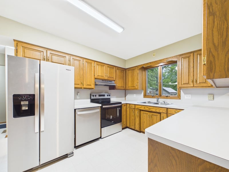 20132 State Highway 99, Le Center, MN 56057