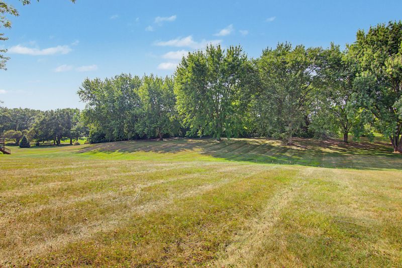 2027 and 2029 Highland Cir W, Mora, MN 55051
