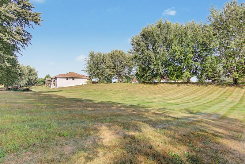 2027 and 2029 Highland Cir W, Mora, MN 55051