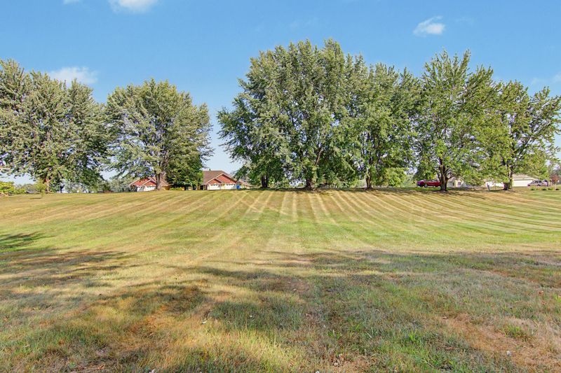 2027 and 2029 Highland Cir W, Mora, MN 55051