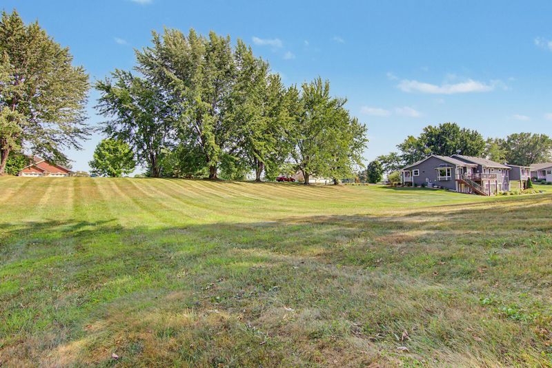 2027 and 2029 Highland Cir W, Mora, MN 55051