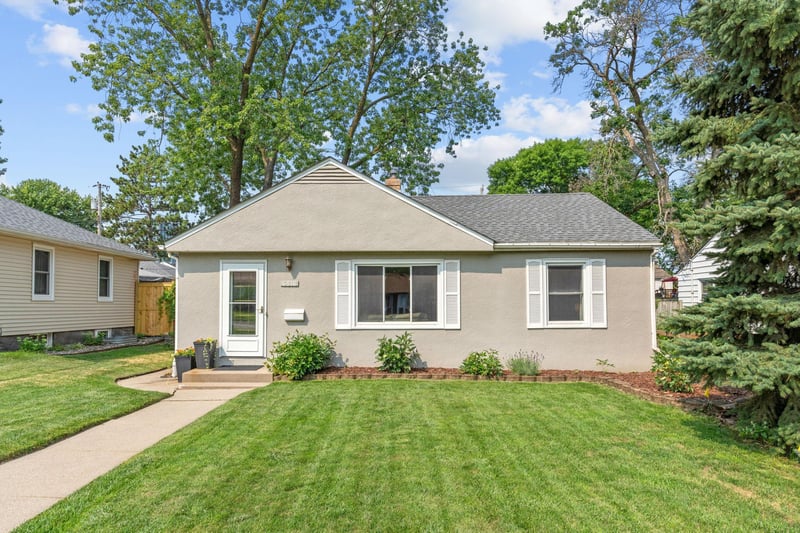 6816 Washburn Ave S, Richfield, MN 55423