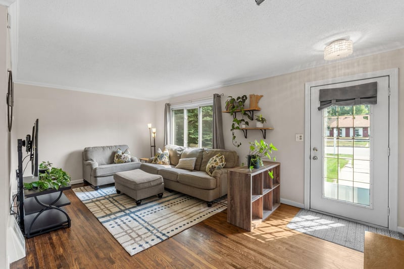 6816 Washburn Ave S, Richfield, MN 55423