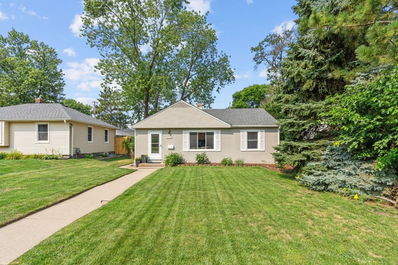 6816 Washburn Ave S, Richfield, MN 55423
