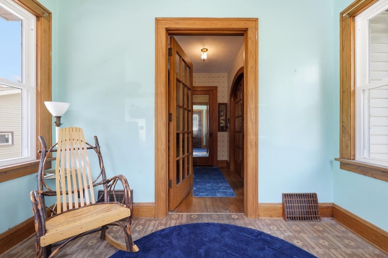 120 Park Pl W, Norwood Young America, MN 55368