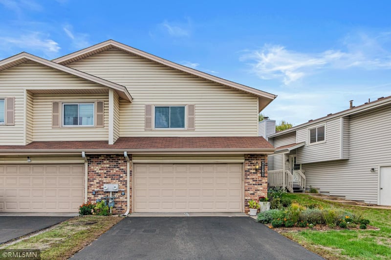 7161 Unity Ave N, Brooklyn Center, MN 55429