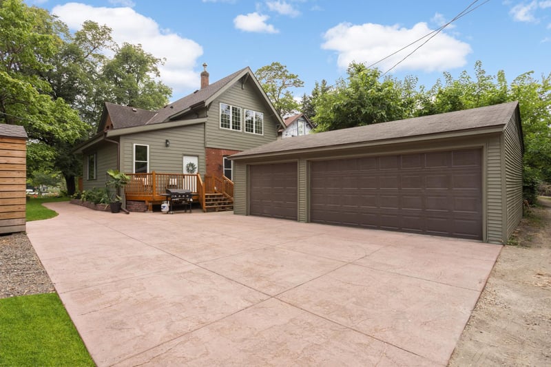 155 Page St E, Saint Paul, MN 55107