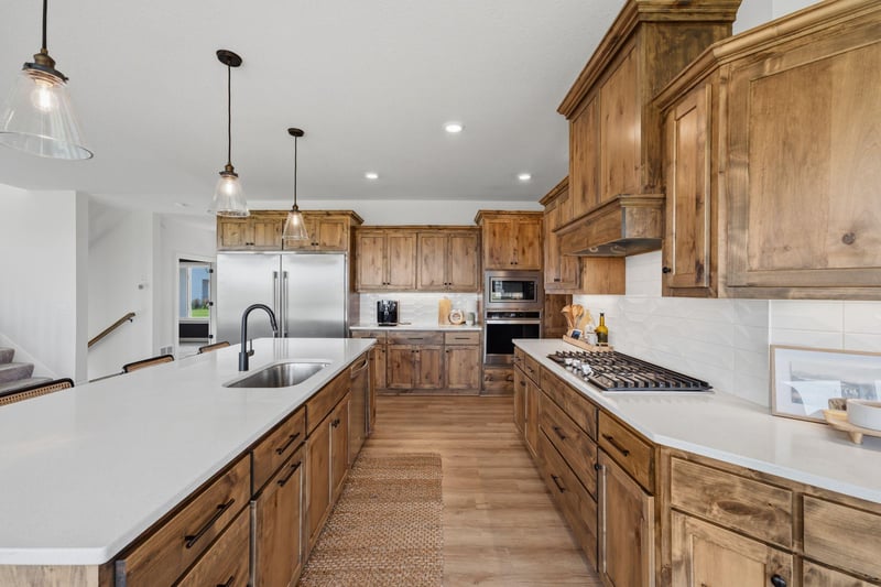 7027 182nd St W, Lakeville, MN 55044