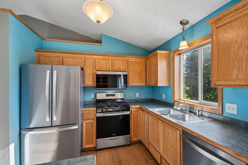 1464 Roosevelt St S, Cambridge, MN 55008